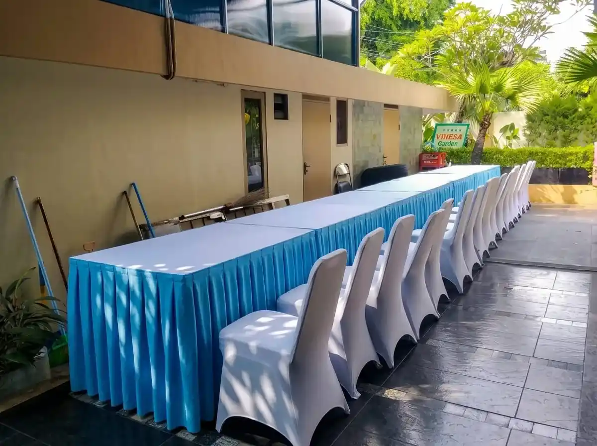 Sewa Cover Skerting Meja Kotak Jakarta