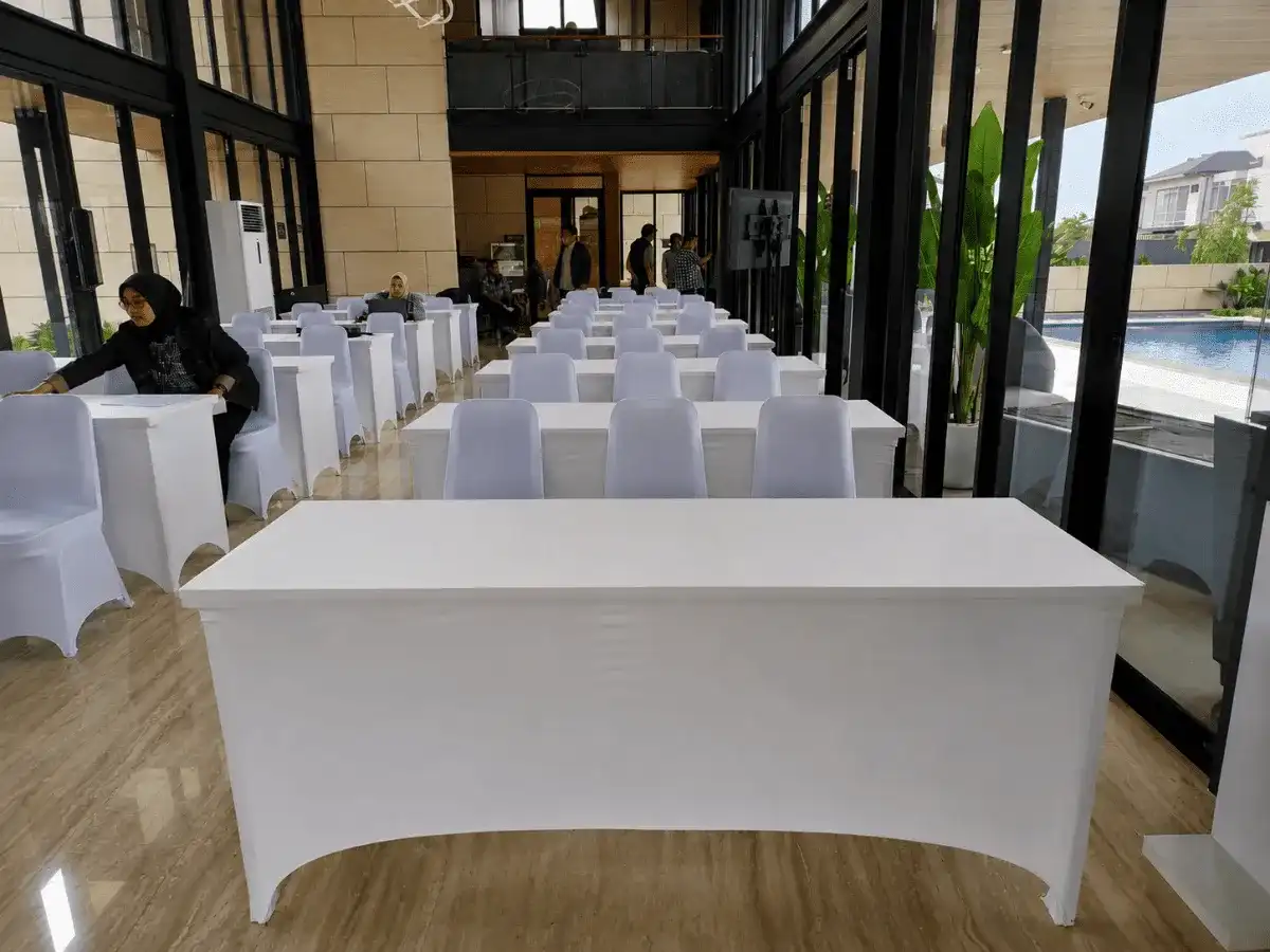 sewa meja ibm 180 x 45 cm